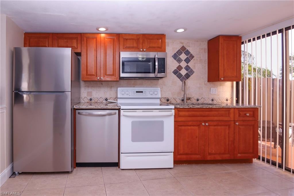 1168 Lake McGregor DR 1D photo 6