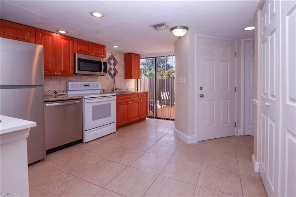 1168 Lake McGregor DR 1D photo 7