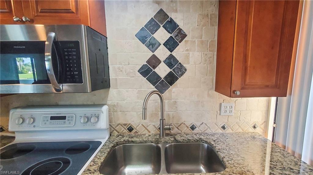 1168 Lake McGregor DR 1D photo 8