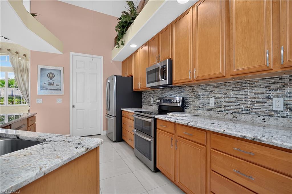 8356 Southwind Bay CIR photo 16