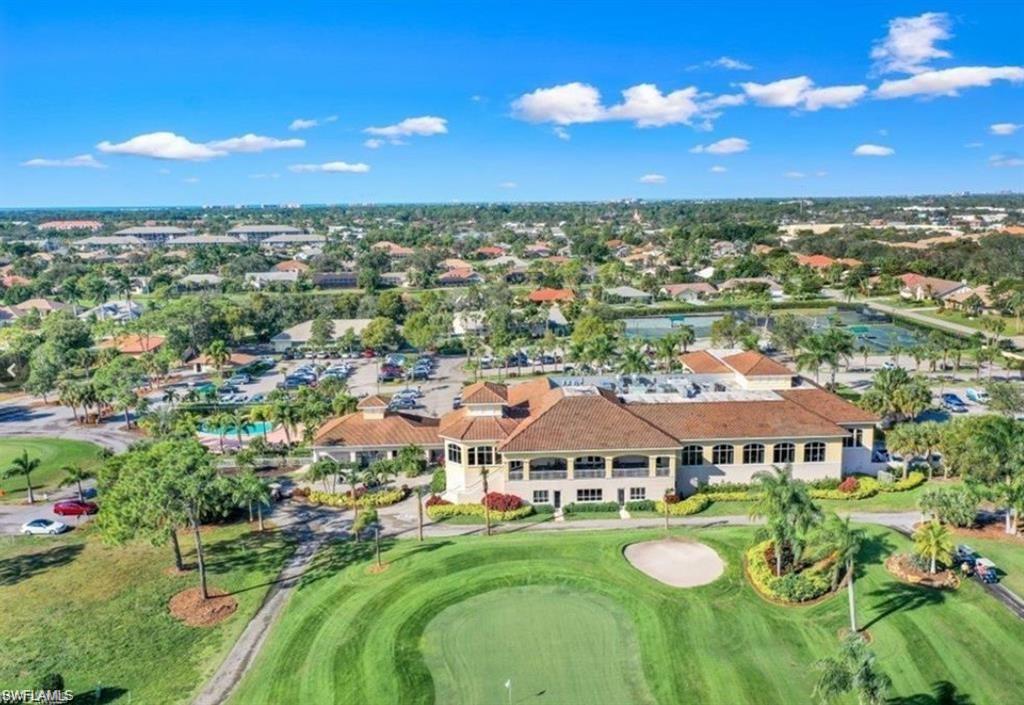 You will love living in the conveniently located community of Spanish Wells.