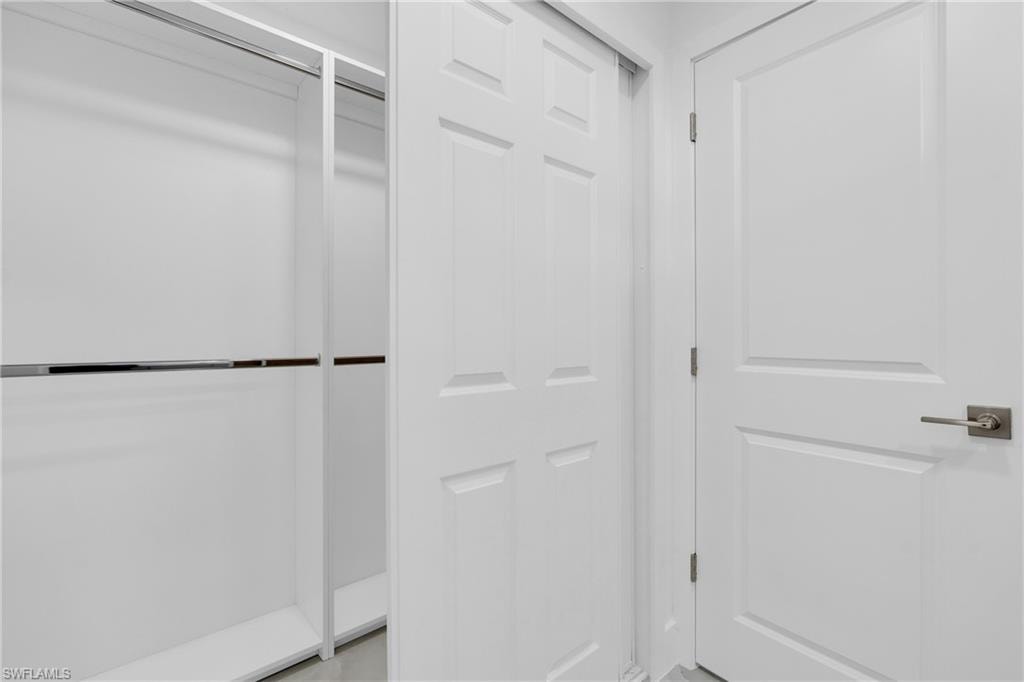 1006 Macy ST E photo 32