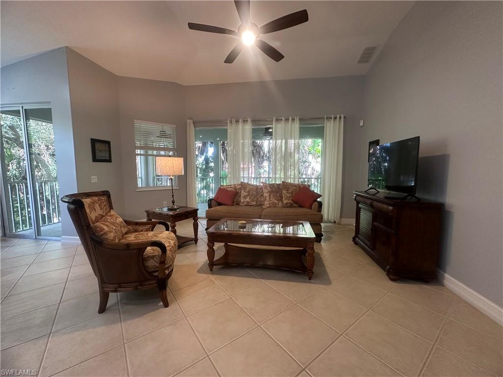 2004 Tarpon Bay DR N 201 photo 11