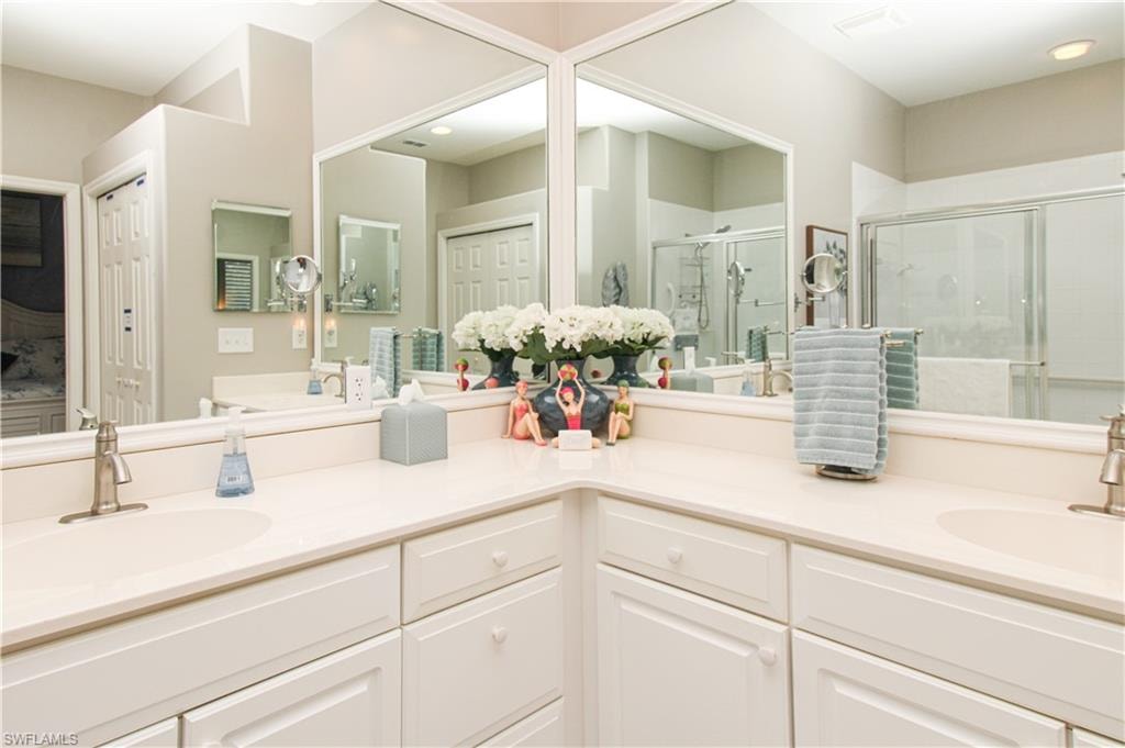 8217 Parkstone PL 102 photo 39
