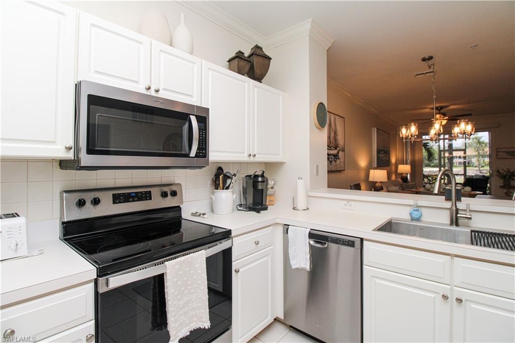 8217 Parkstone PL 102 photo 21