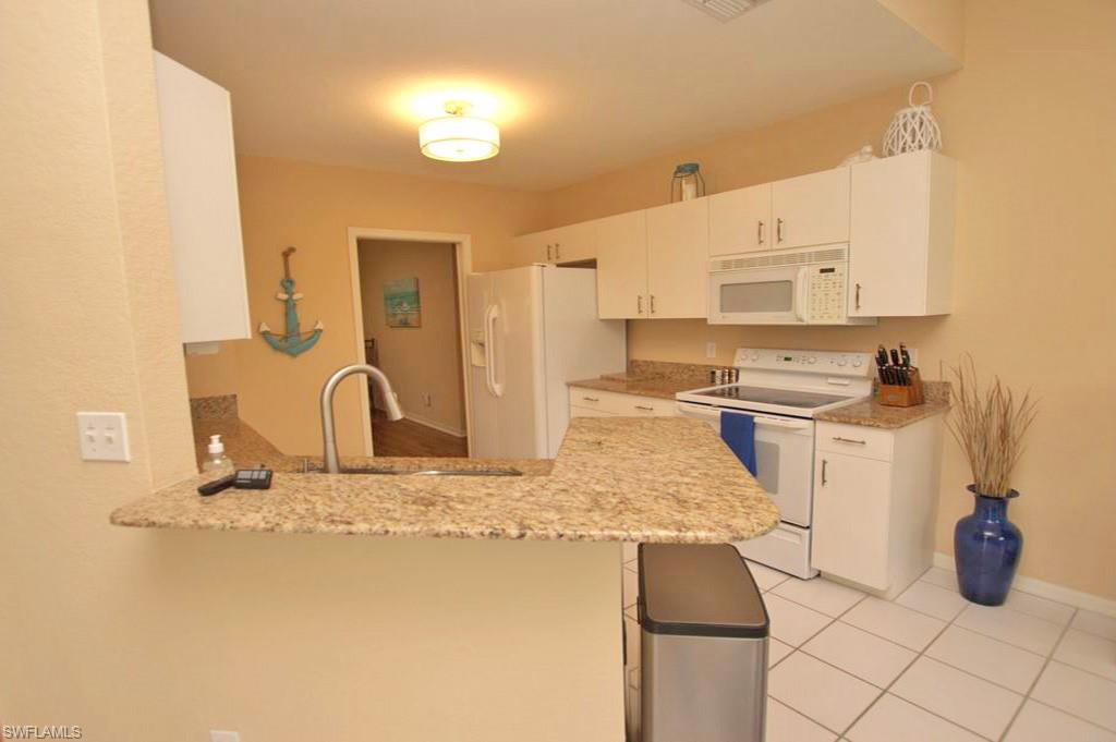 9111 Las Maderas DR 102 photo 10
