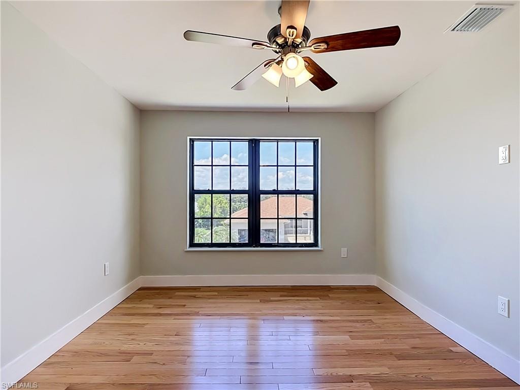 upstairs bedroom 4