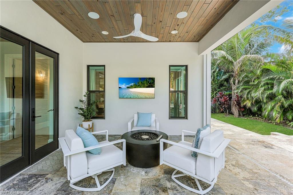 760 Park Shore DR photo 27