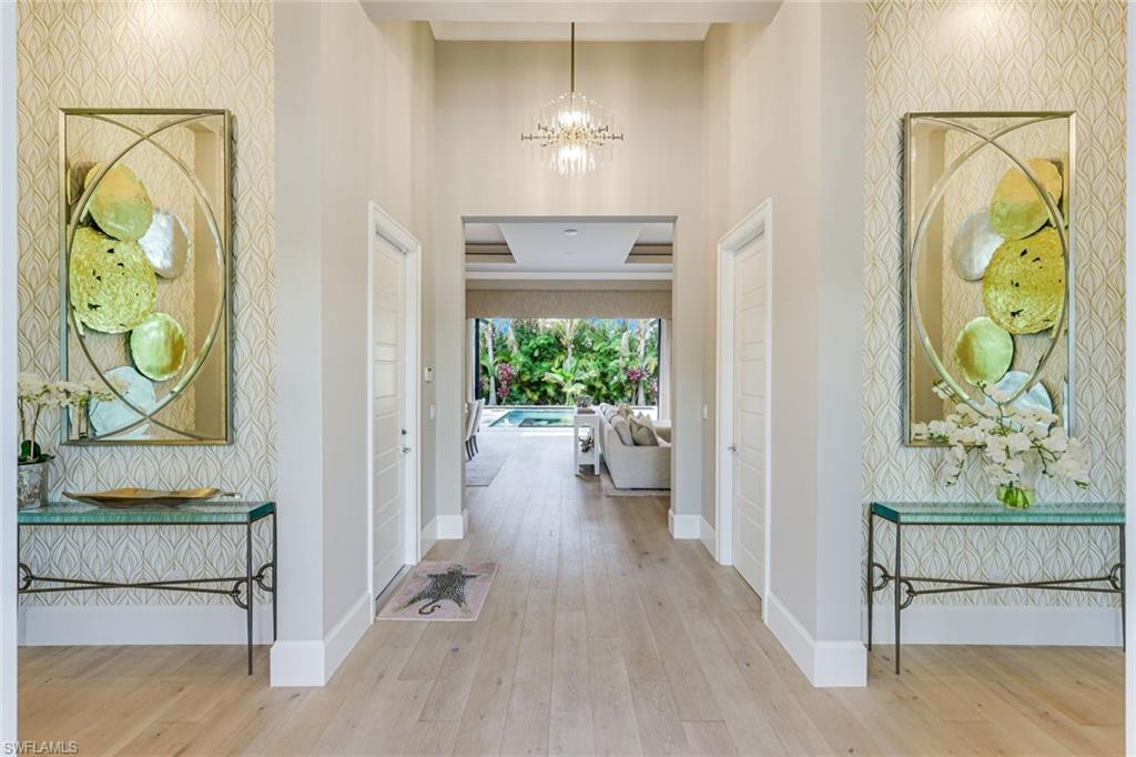 760 Park Shore DR photo 6