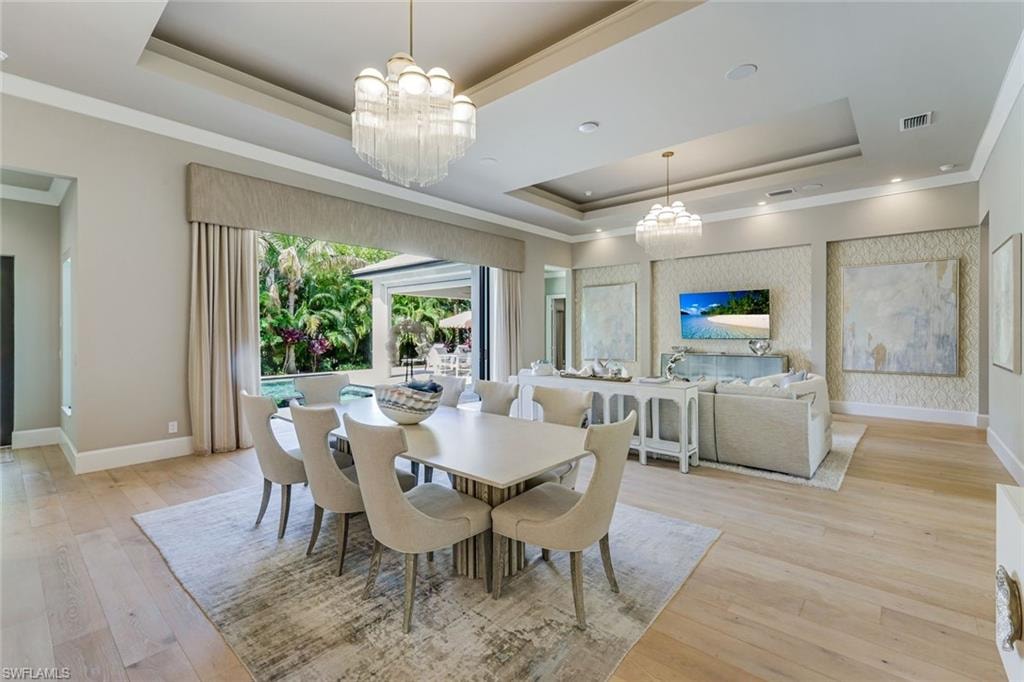 760 Park Shore DR photo 13