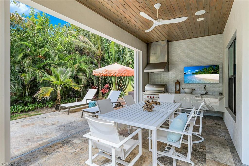 760 Park Shore DR photo 28