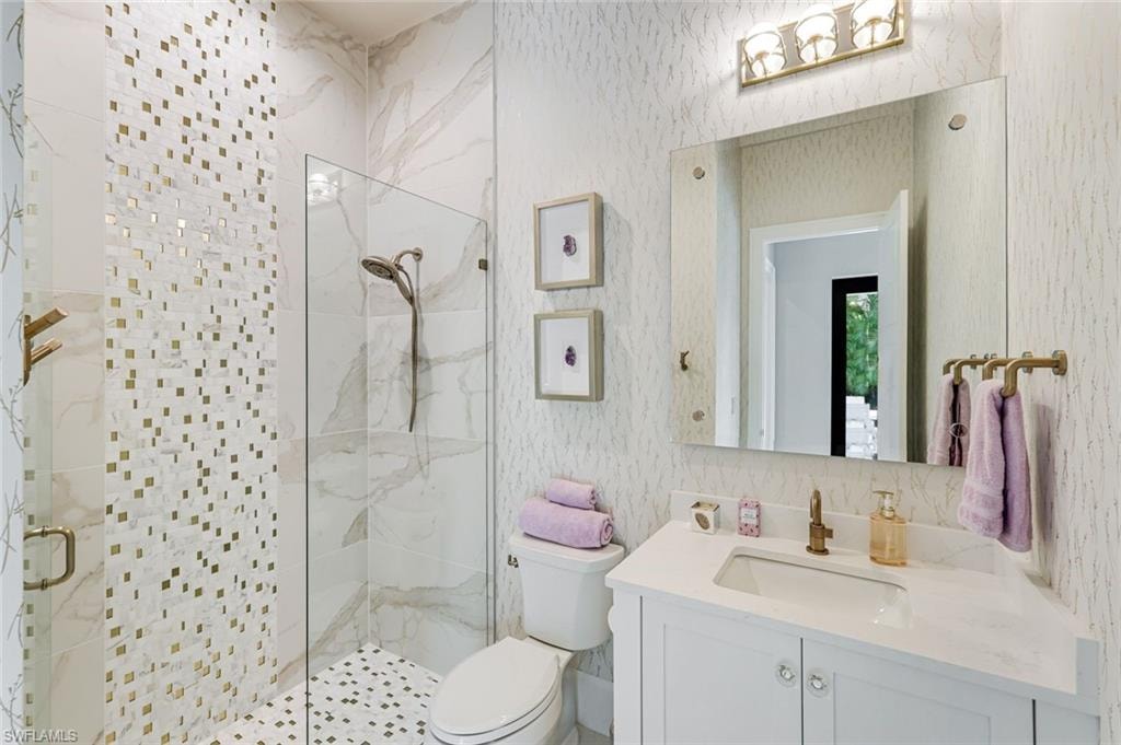 760 Park Shore DR photo 24