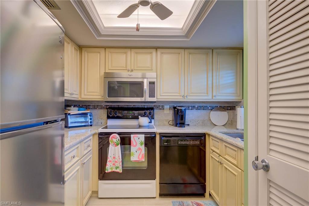 325 Charlemagne BLVD A209