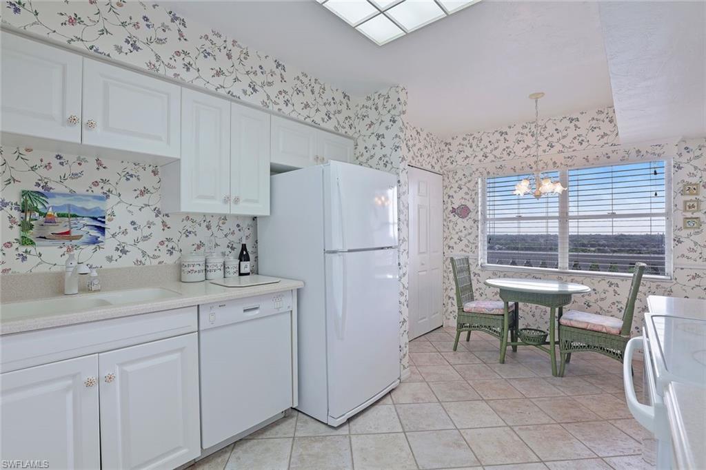 5501 Heron Point DR 702 photo 9