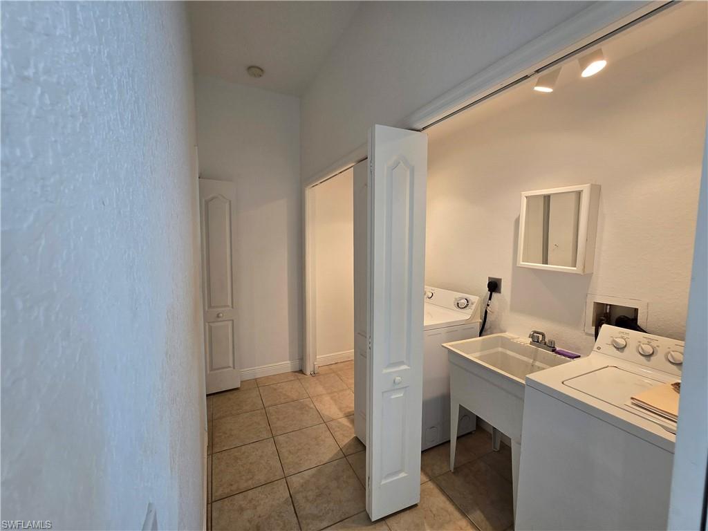 In home Laundry and Large Pantry