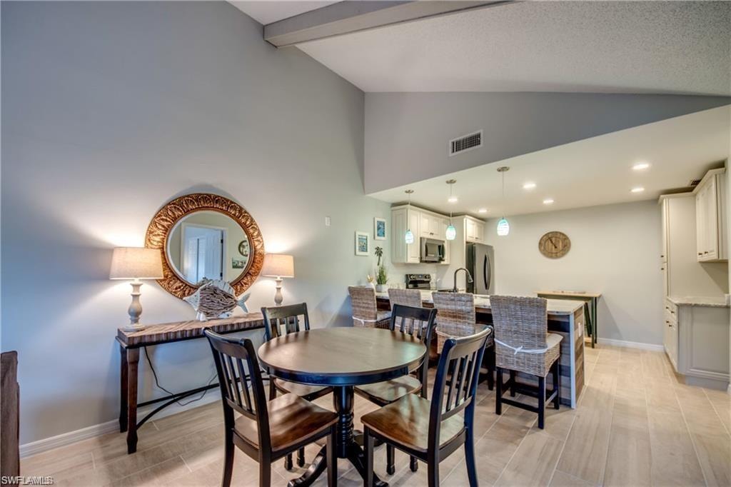 6337 Royal Woods DR photo 8