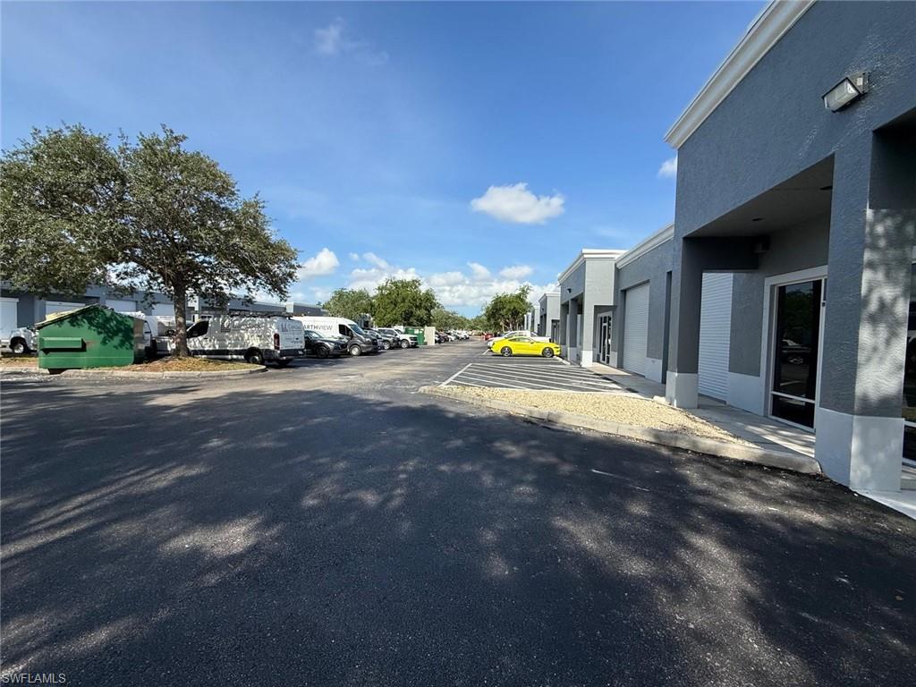 3894 Mannix DR 220 photo 23