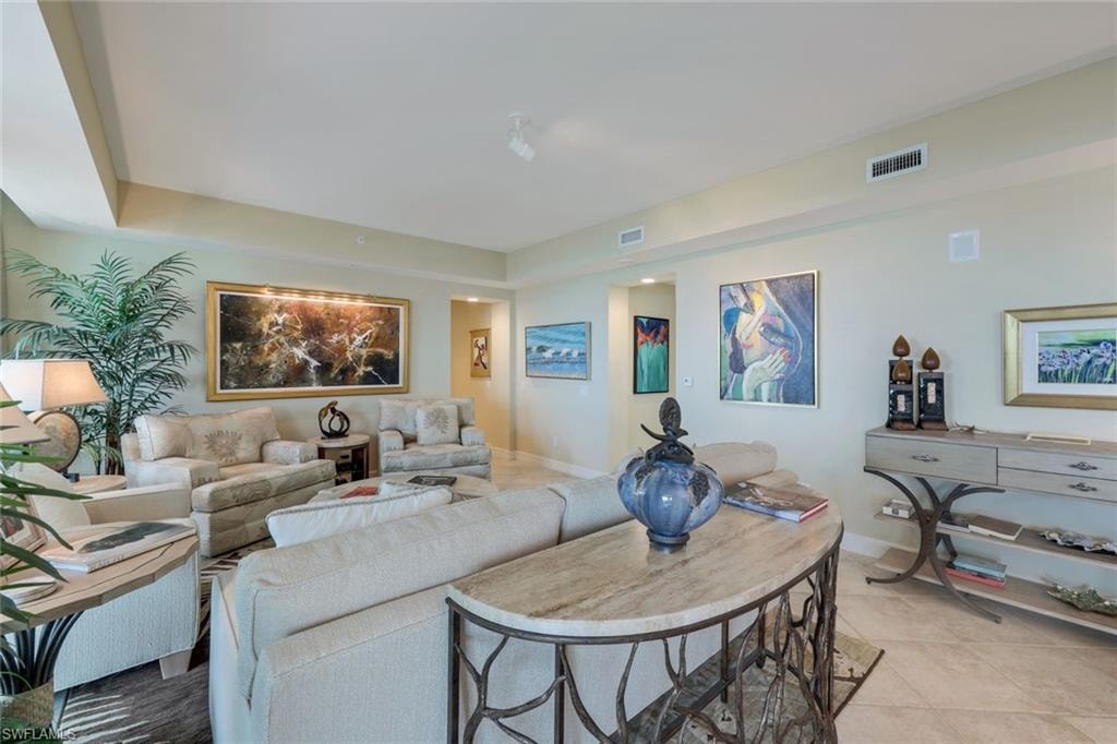 295 Grande WAY 1202 photo 6