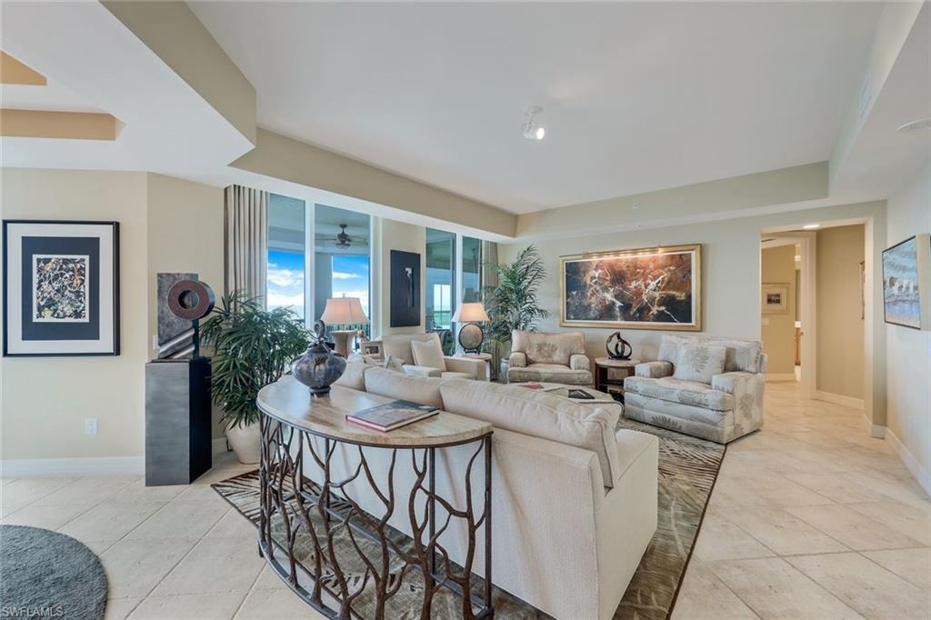 295 Grande WAY 1202 photo 7