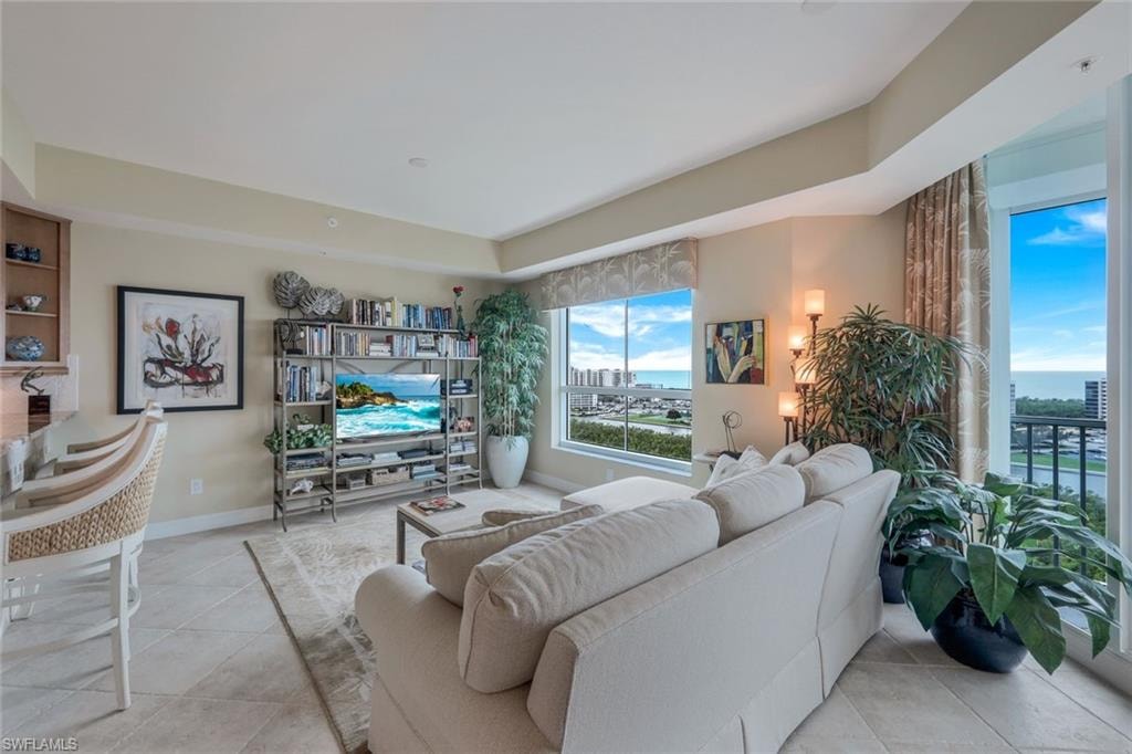 295 Grande WAY 1202