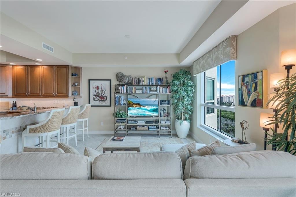 295 Grande WAY 1202