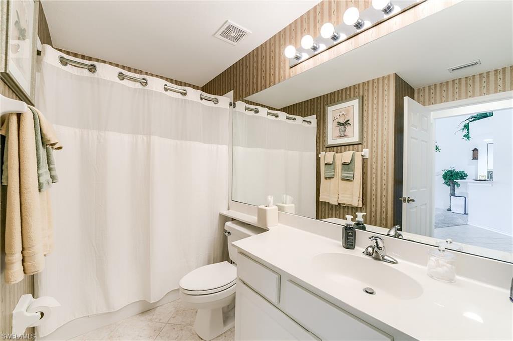 1940 Willow Bend CIR 202 photo 8