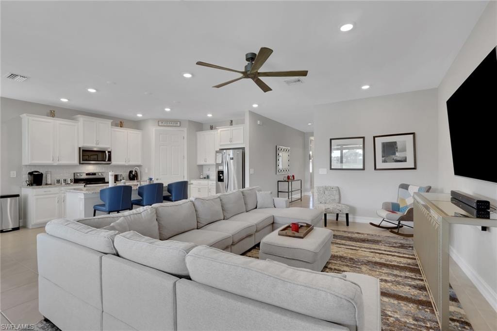 14537 Stern WAY photo 7