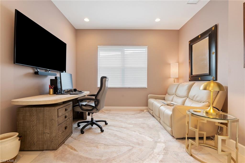 Den space or extra living space