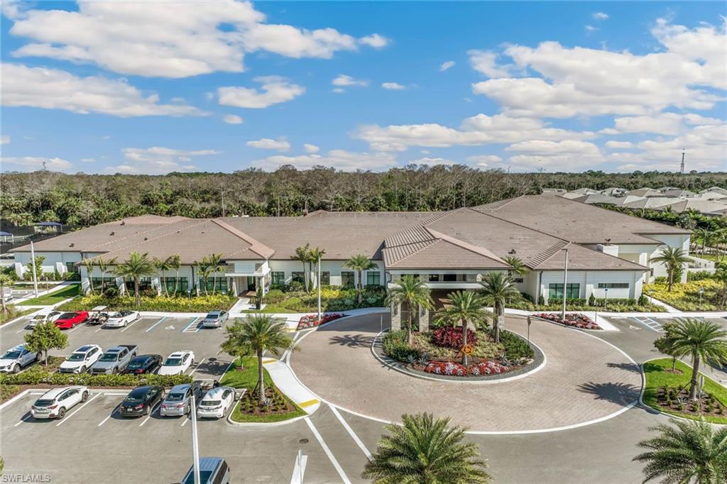 Valencia Trails clubhouse and sports complex