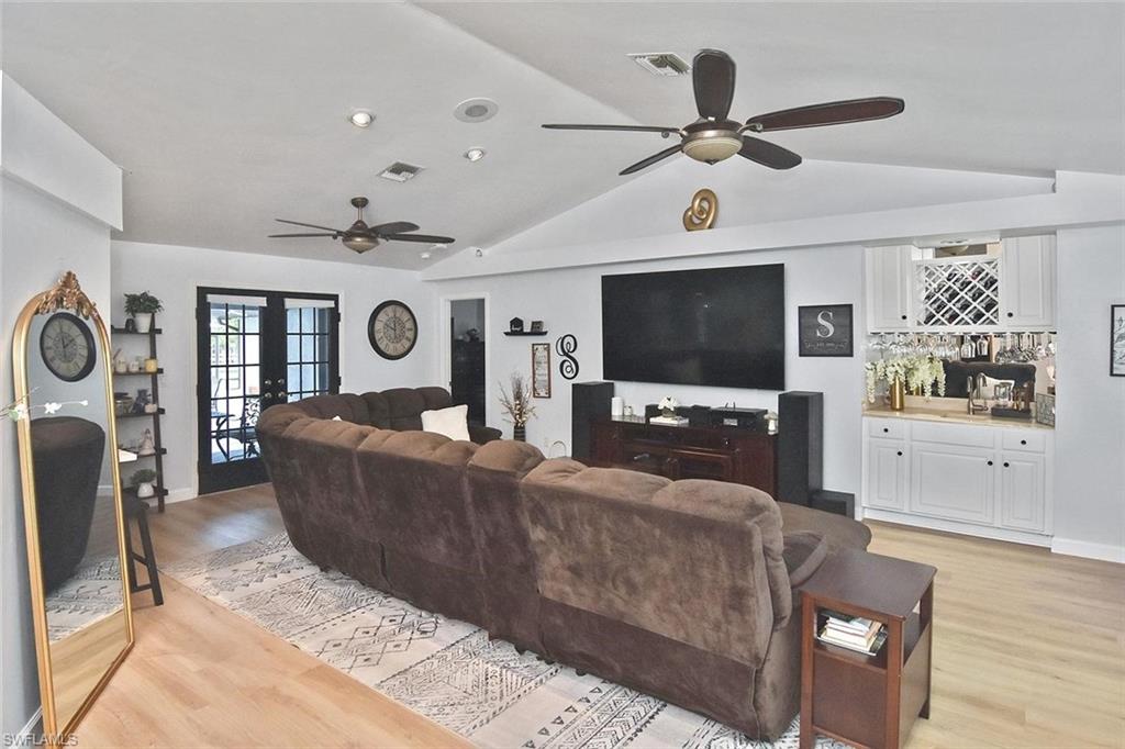 12206 Honeysuckle RD