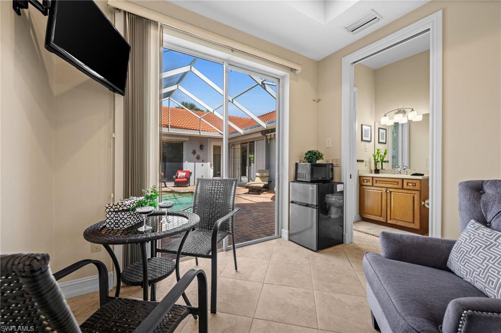 1 bed, 1 bath cabana