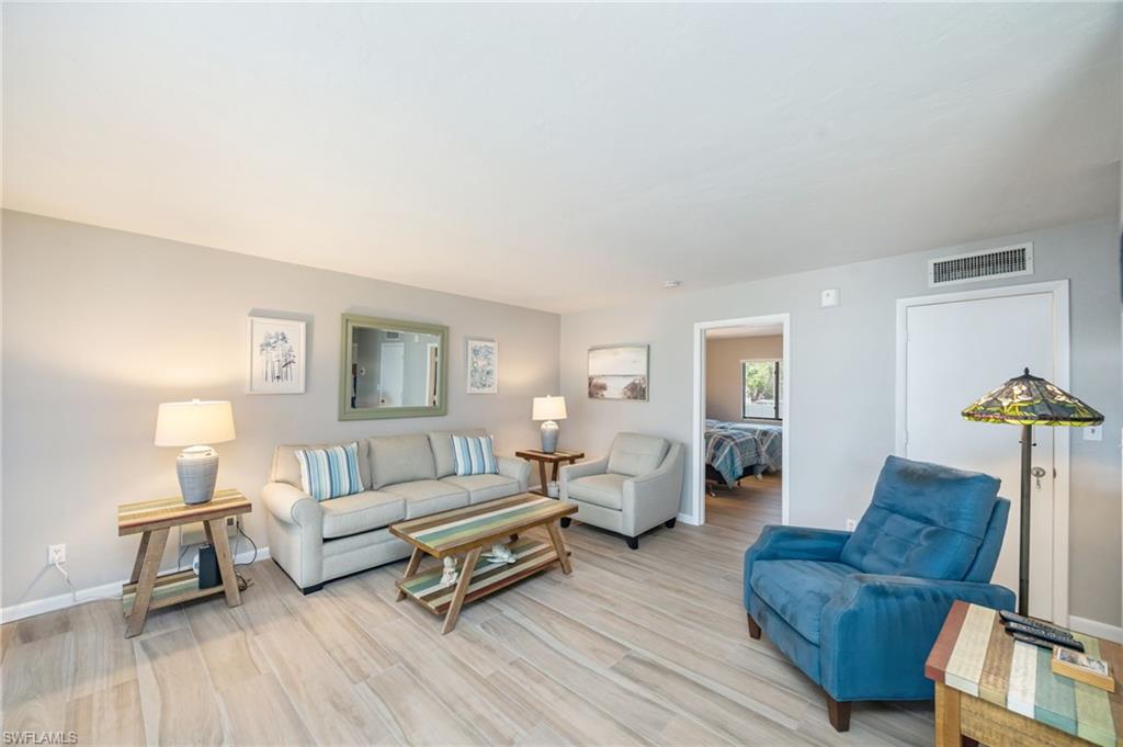 1085 Bald Eagle DR E206