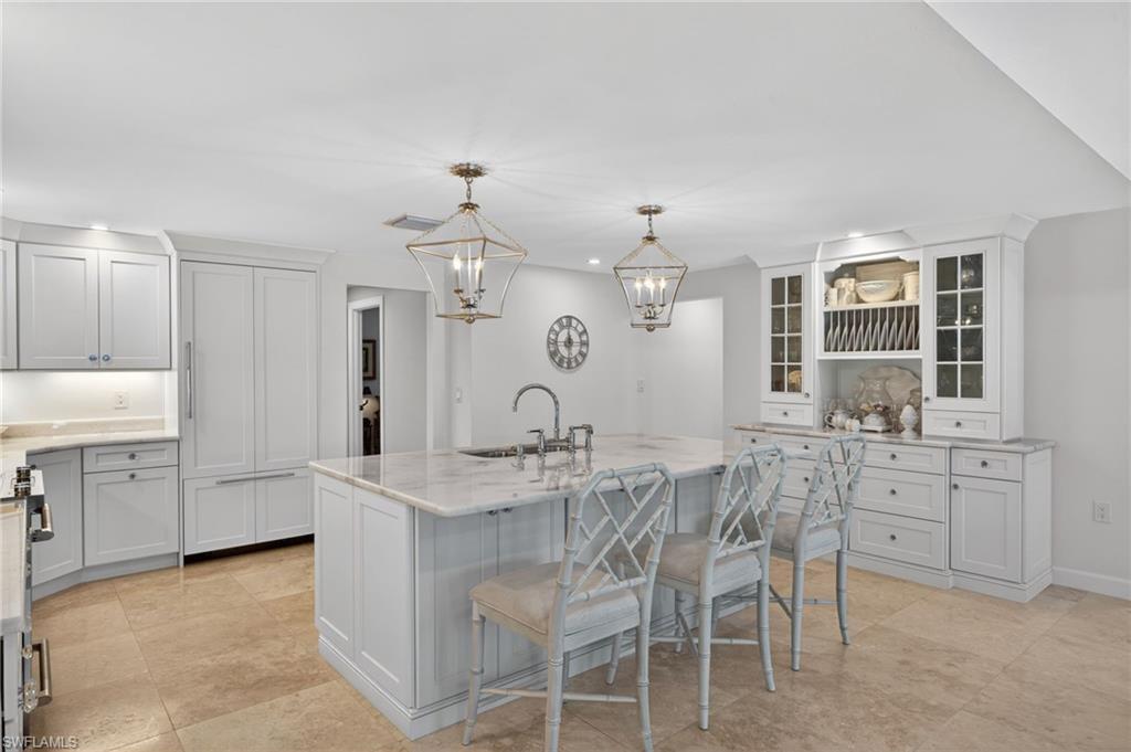 738 Anchor DR