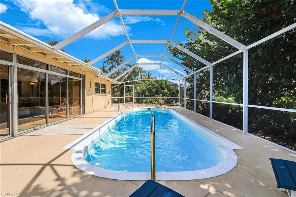 You will LOVE everything about this outdoor space!