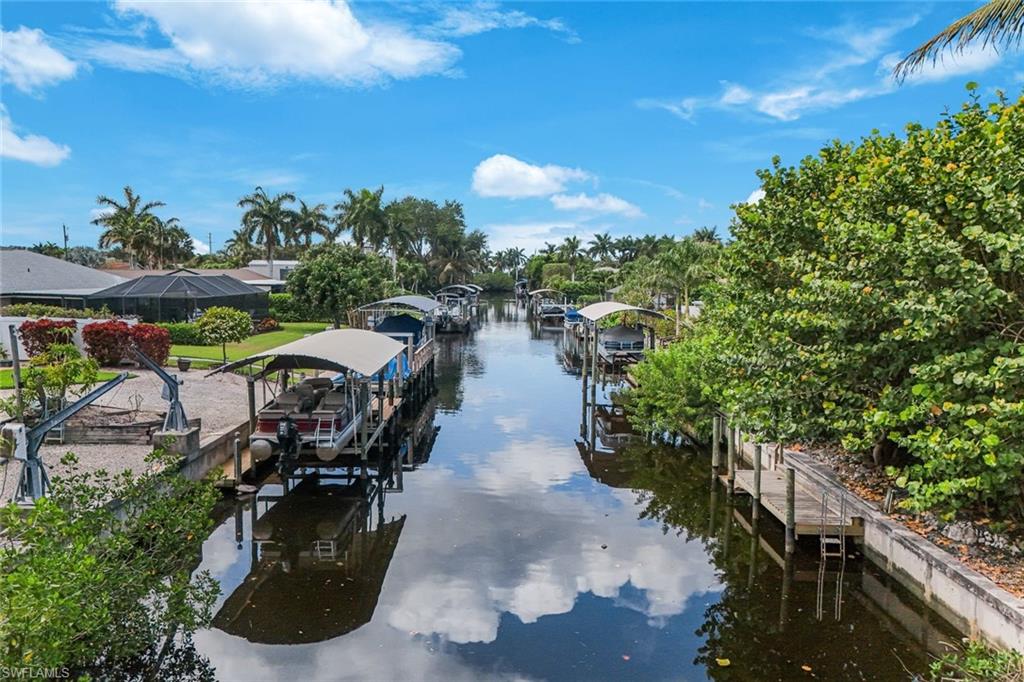 Homewood Drive offers Gulf access!