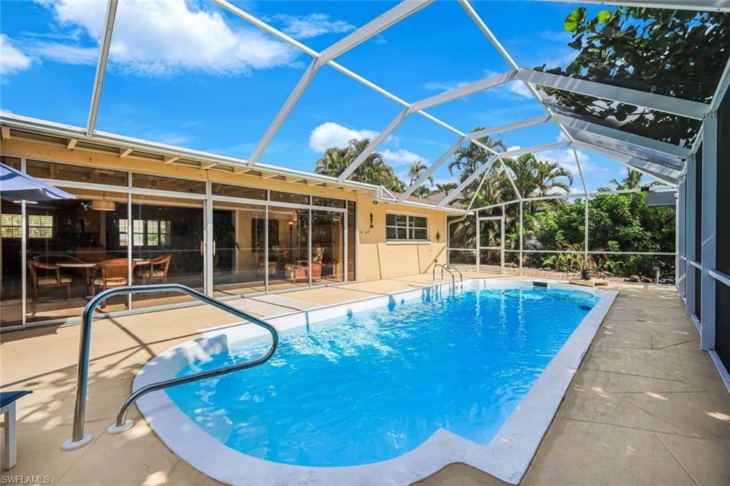 Stargaze or sunbathe all winter long....