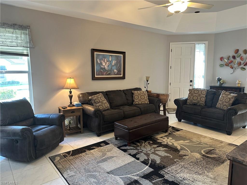 8564 Fairway BEND