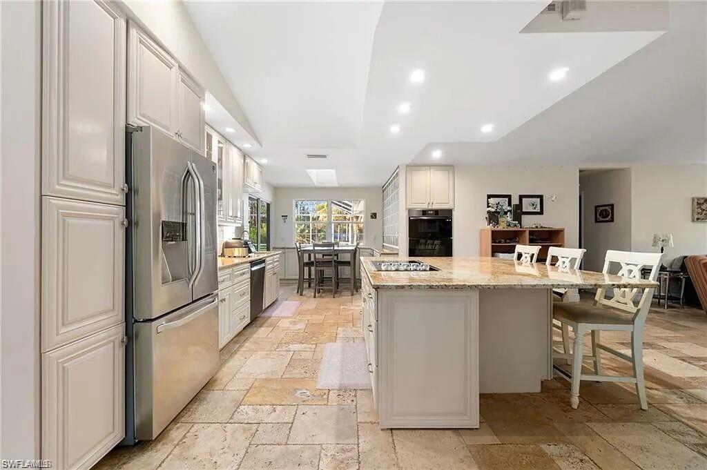 6011 Sea Grass LN photo 14