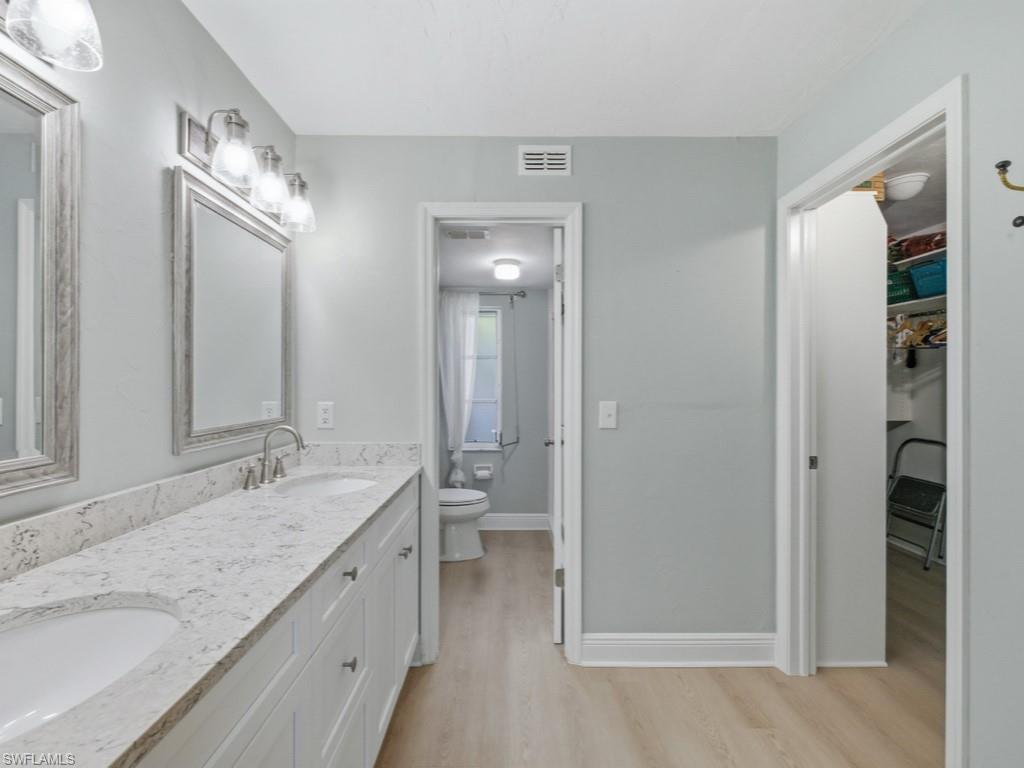 3207 Horse Carriage WAY 403 photo 7