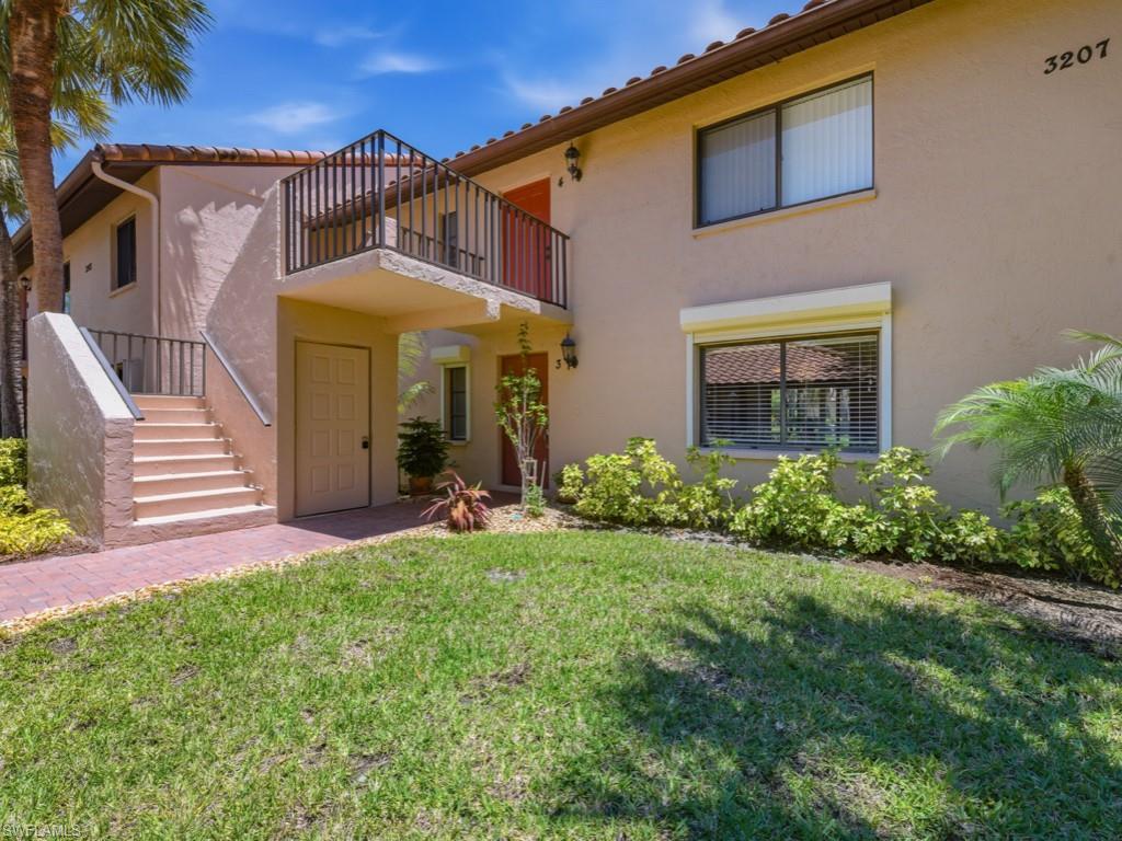 3207 Horse Carriage WAY 403 photo 9