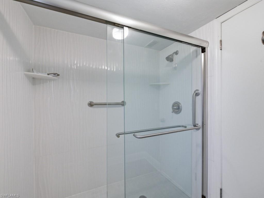 3207 Horse Carriage WAY 403 photo 21