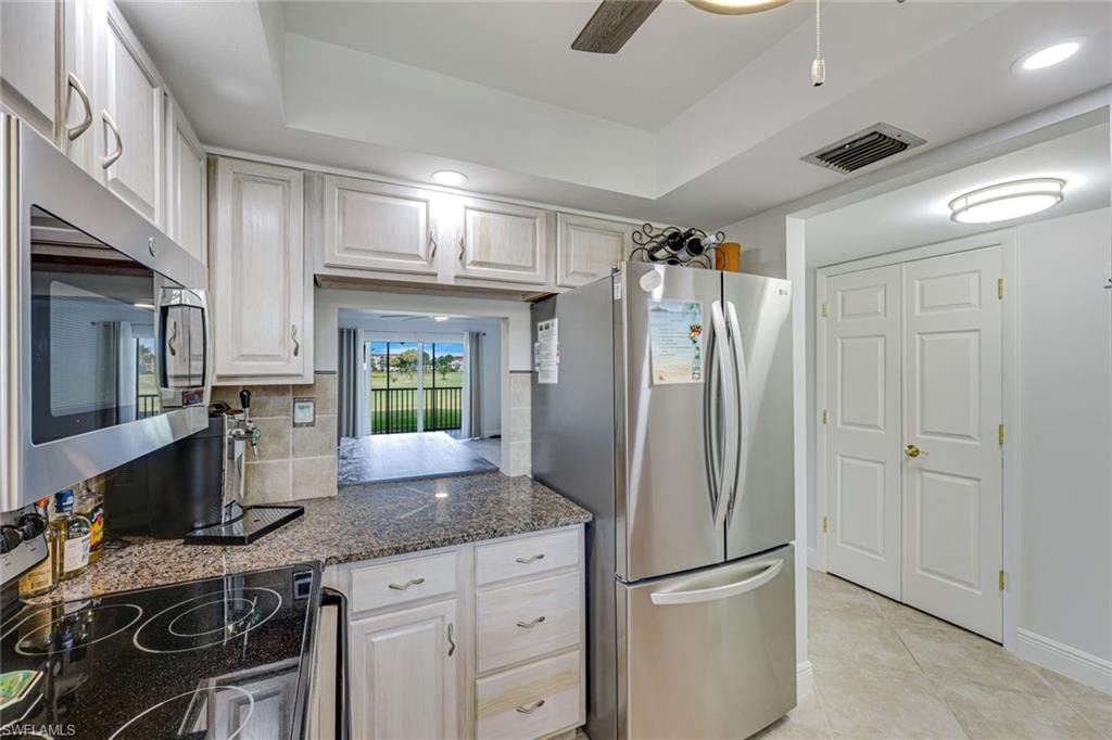29 High Point CIR E 107 photo 8