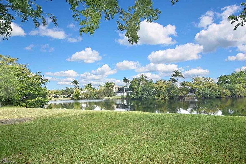 7226 Hendry Creek DR