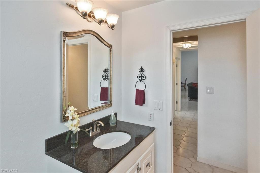 7226 Hendry Creek DR photo 31