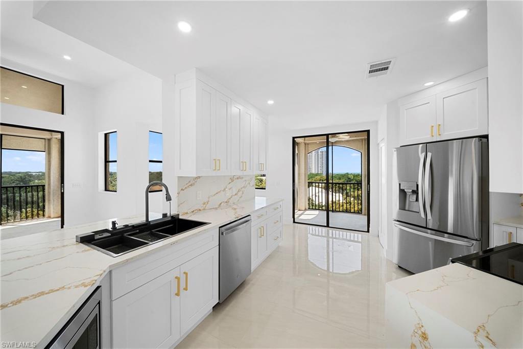 7008 Pelican Bay BLVD H501 photo 27