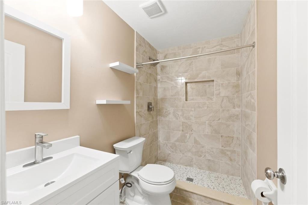 11528 Woodmount LN photo 27