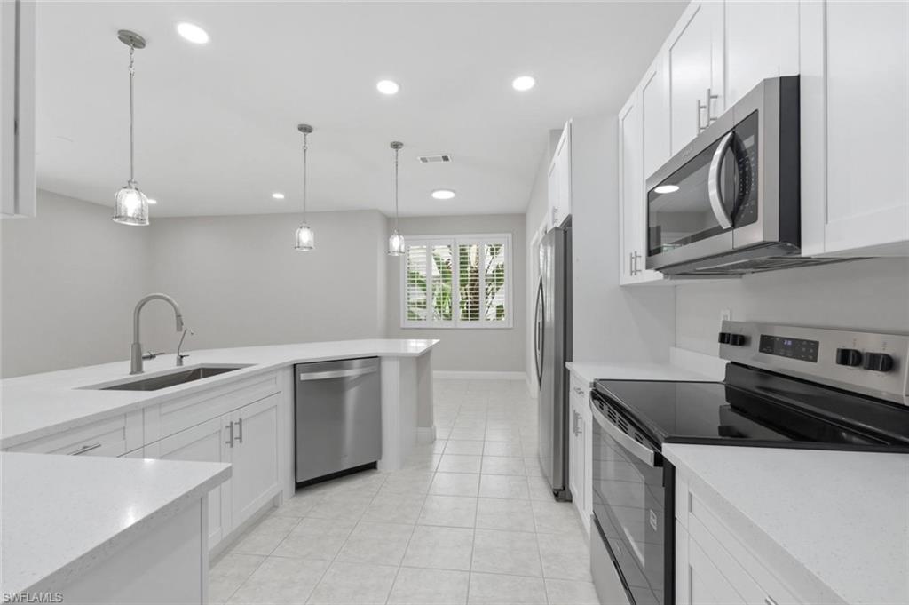 11528 Woodmount LN photo 17