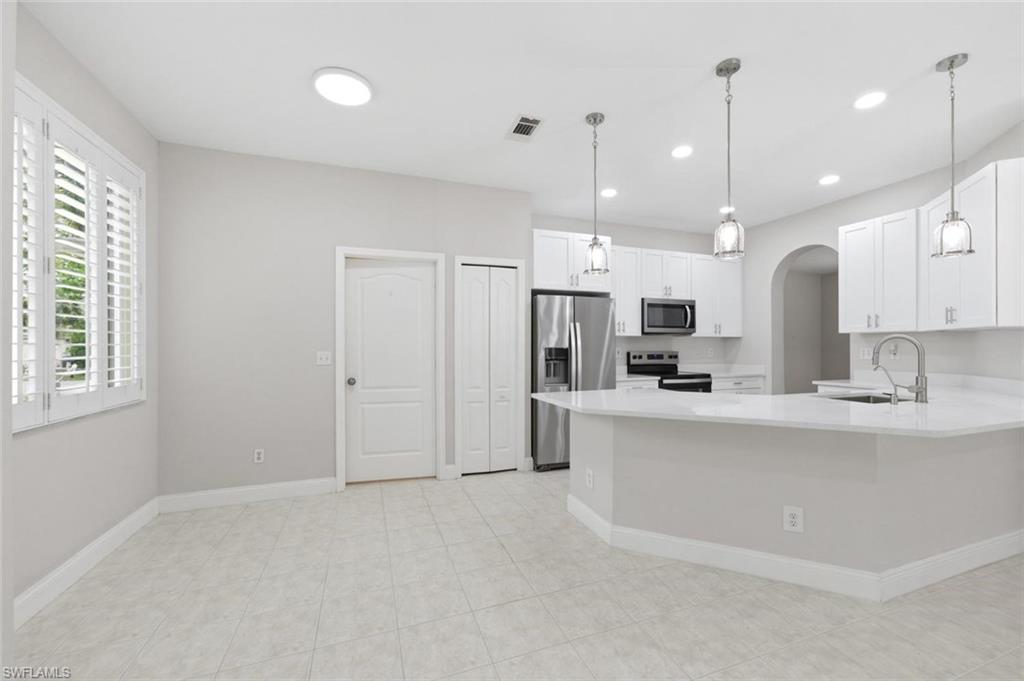 11528 Woodmount LN photo 12