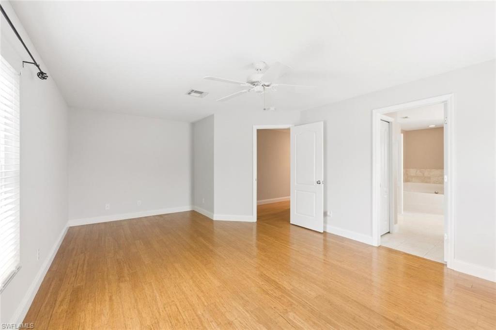 11528 Woodmount LN photo 22