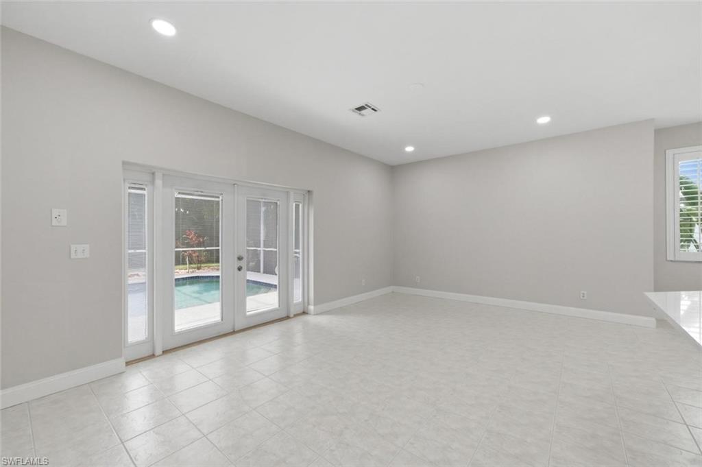 11528 Woodmount LN photo 10